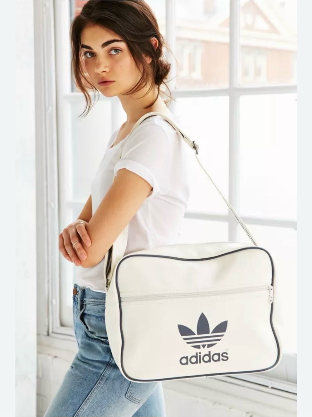 Adidas Originals Airliner White Crossbody Messenger Bag with Black Trefoil Logo - Picture 8 of 8